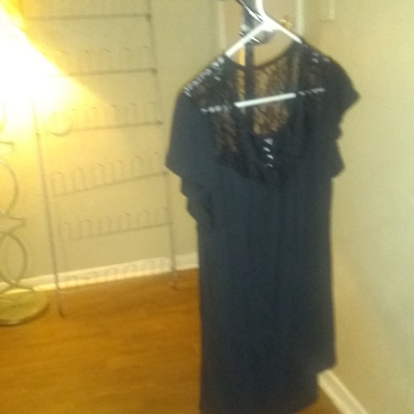 Blouse - Picture 5 of 8